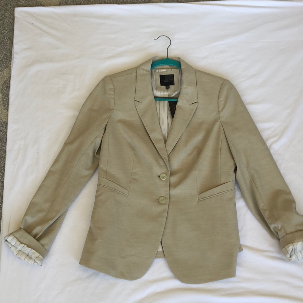 Never worn Khaki colored blazer.